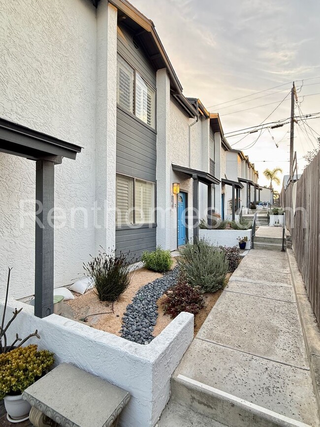 Building Photo - 3711 Louisiana St