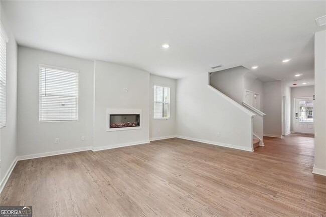Building Photo - 737 Ruddy Dr