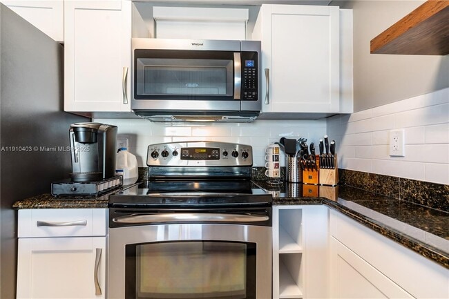 Foto del edificio - 7270 SW 88th St