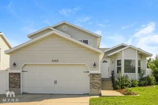 Building Photo - 5463 Ridge Hollow Way