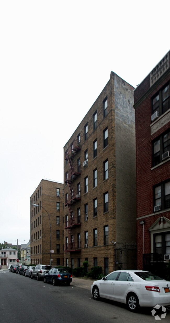 Building Photo - 35-07 147th St