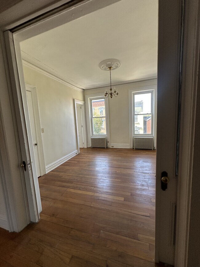 Foto del edificio - 296 3rd St