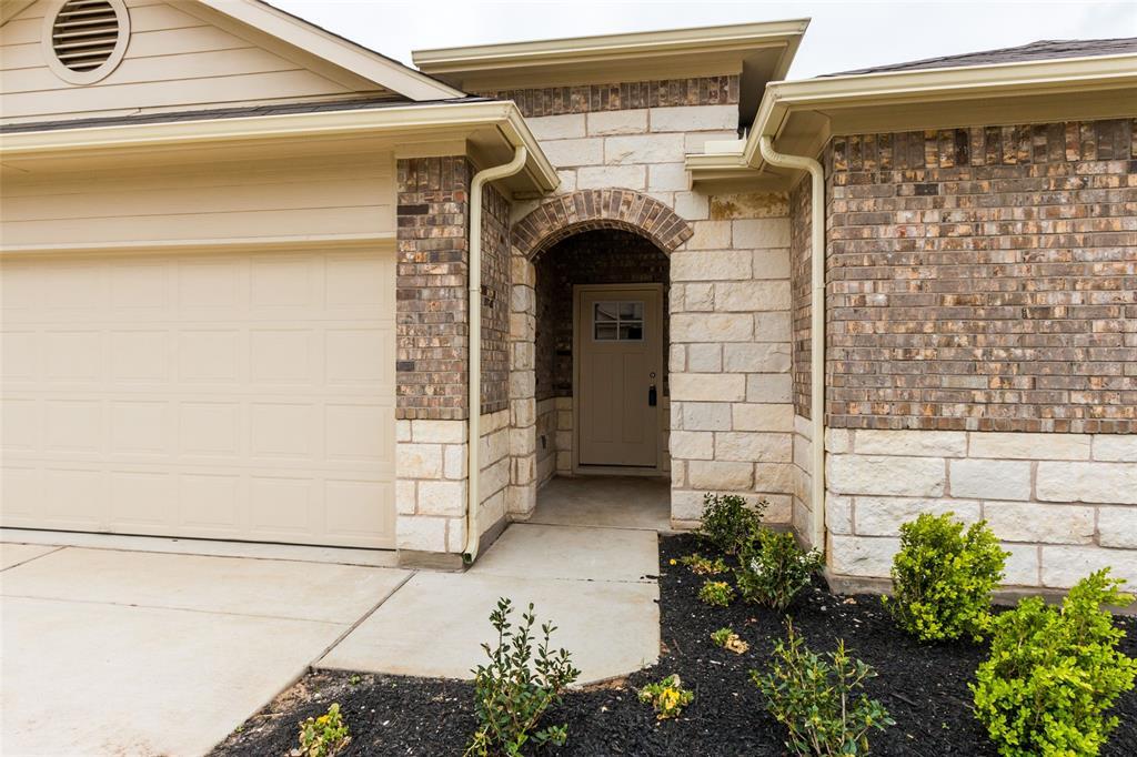 Foto principal - 684 Donegal Ln