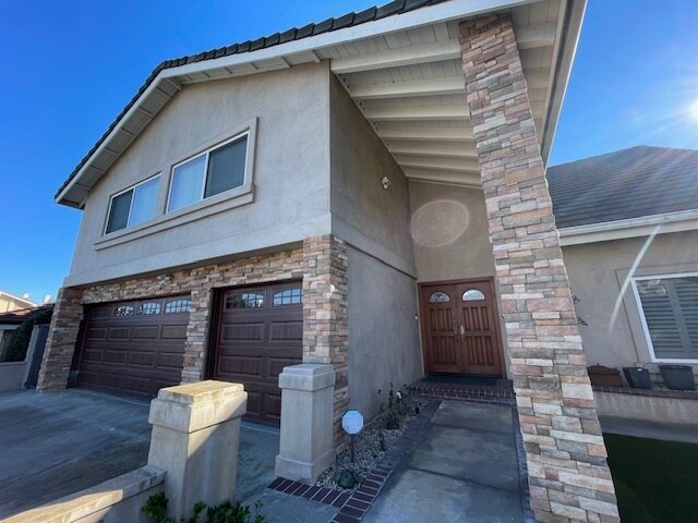 Building Photo - 8442 Crimson Cir