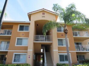 Building Photo - 181 SW Palm Dr