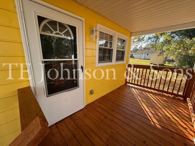 Foto del edificio - Cozy 3 Bedroom Home with Modern Touches in Winston-Salem