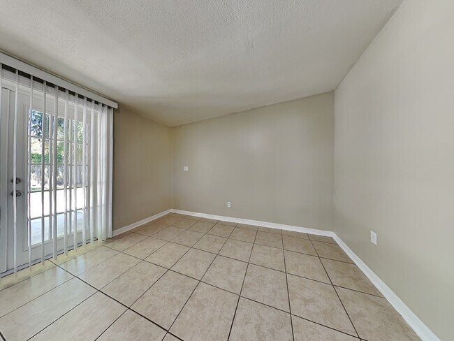 Building Photo - 6006 El Dorado Dr