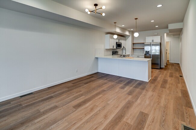 Foto del edificio - 4873 Lacy Rd