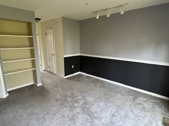 Building Photo - 406 Tinker Dr