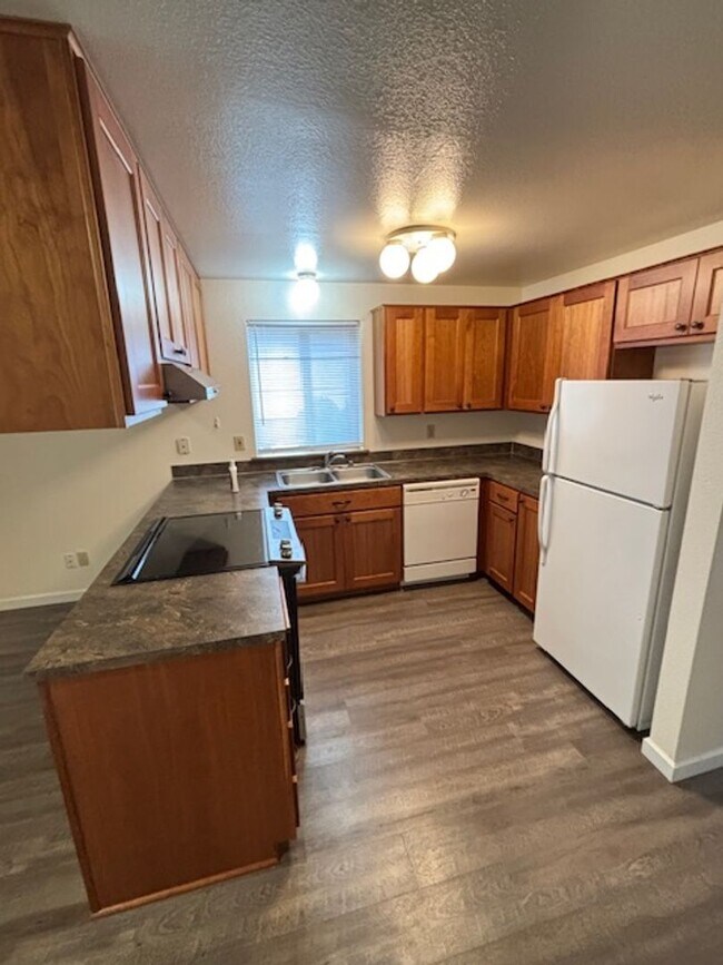 Foto del edificio - Prime Orting Townhome