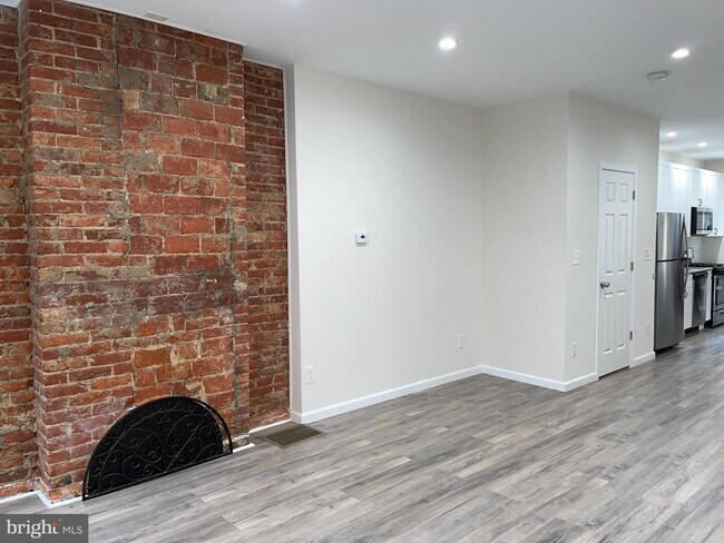 Foto del edificio - 896 N Taylor St