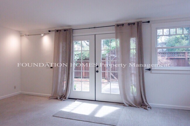 Foto del edificio - 2 br, 2 bath House - 71 Willow Ave