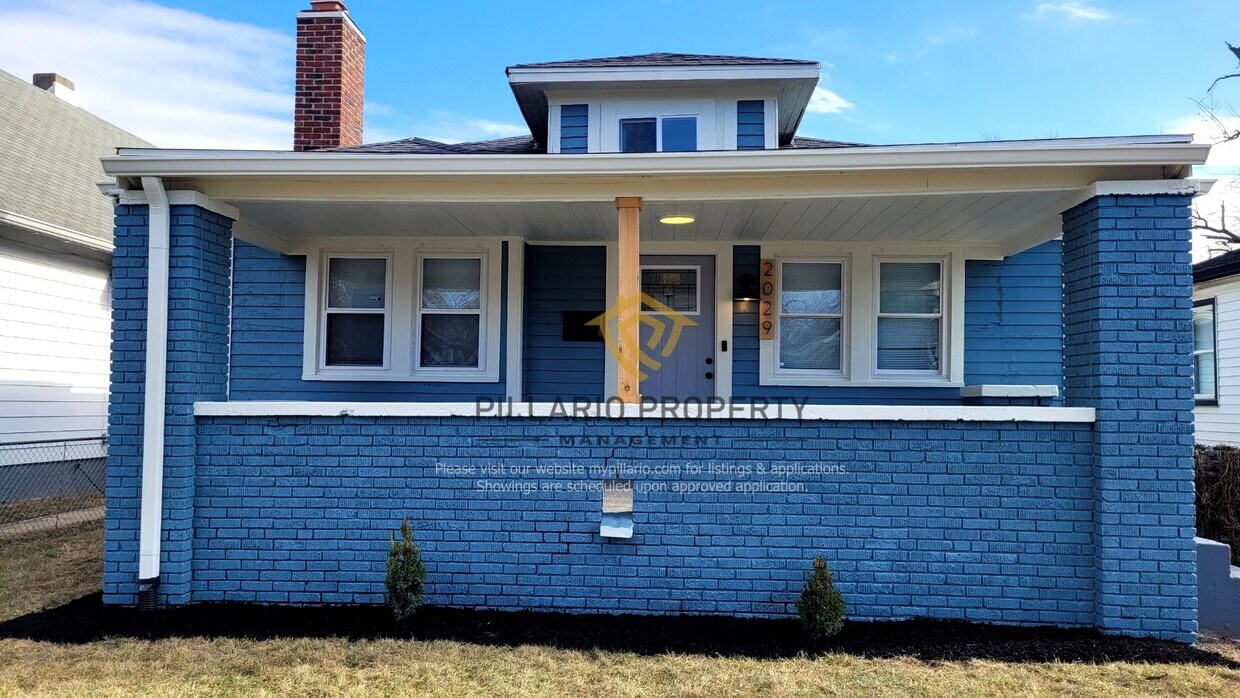 Foto principal - Renovated, 2 Bedroom, 1 Bathroom Home Avai...