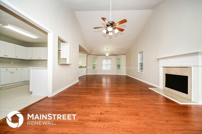 Building Photo - 1038 Hampton Rd