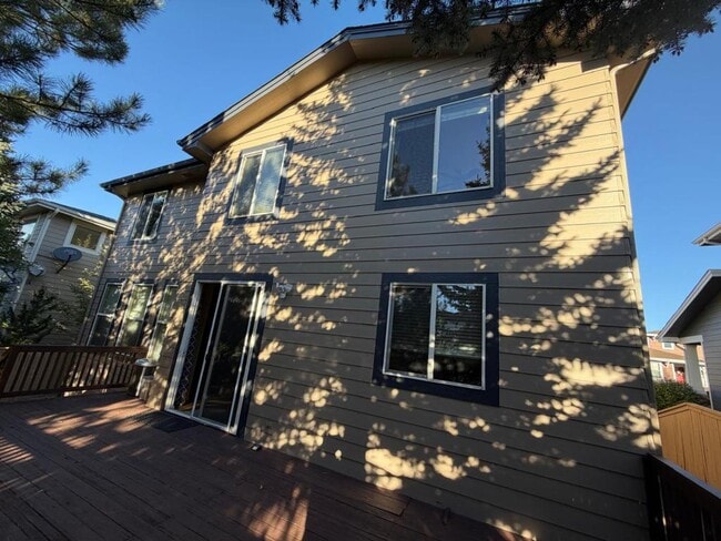 Building Photo - 10771 Mountshire Cir