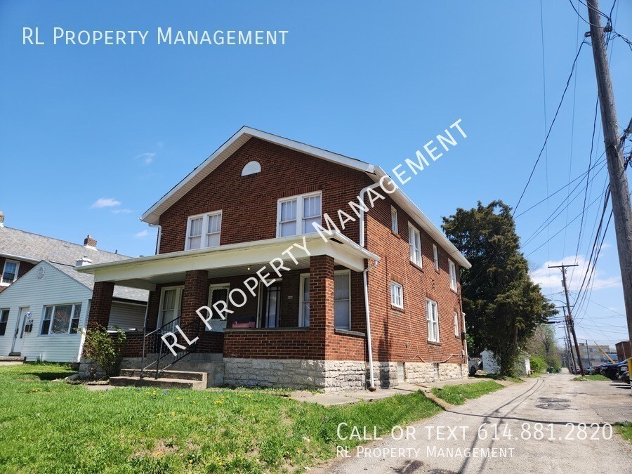 Primary Photo - WAIVED APPLICATION FEE AND $50 GIFT CARD W...