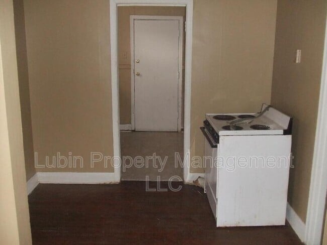 Building Photo - 433 S Fenwick Rd