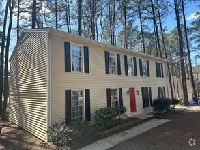 Building Photo - 5201 Deer Haven Dr
