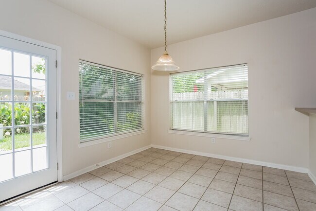 Foto del edificio - 1407 Hollow Branch Ln