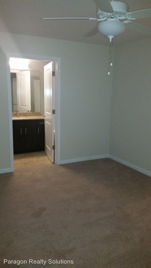 5161 Jefferson Blvd, Louisville, KY 40219 Condo for Rent in