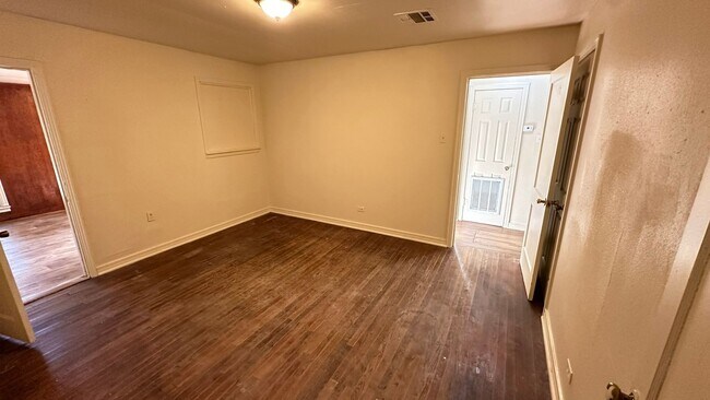 Foto del edificio - Cute 4 Bedroom Home!