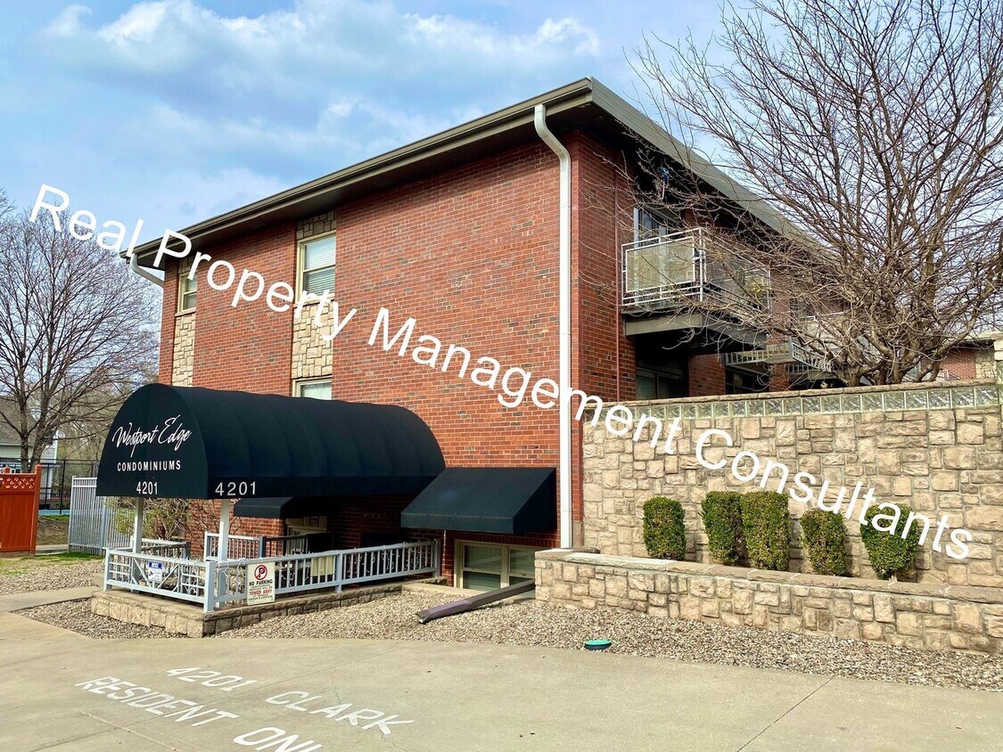 4207 Clark Ave, Kansas City, MO 64111 Condo for Rent in Kansas City