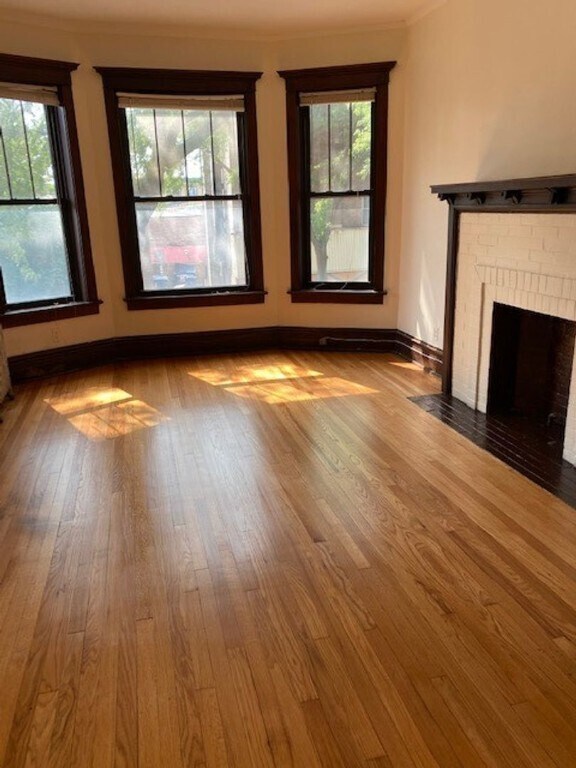 Foto del edificio - 2274 W Leland Ave