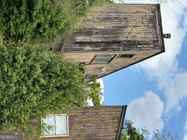Foto del edificio - 2806 Shell Bark Rd