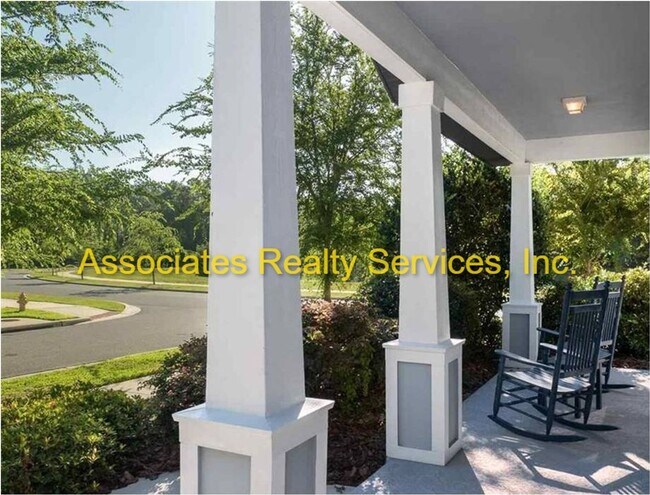 Building Photo - Beautiful Longleaf corner lot home!  Look!!