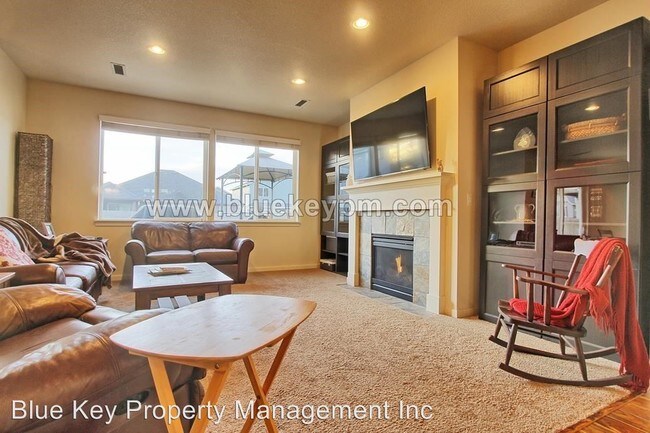 Foto del edificio - 4 br, 2 bath House - 10106 NE 143rd Avenue