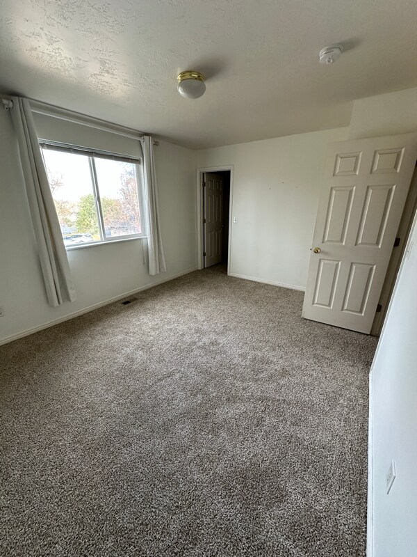 Foto principal - 12086 S 735 W