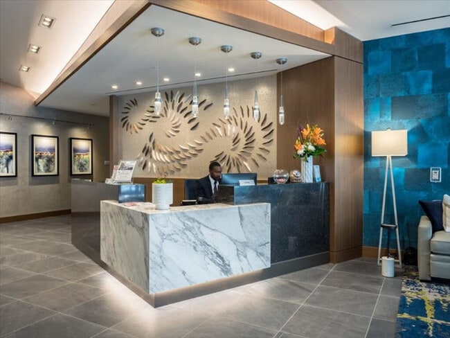 Foto del edificio - 4836 Rugby Ave