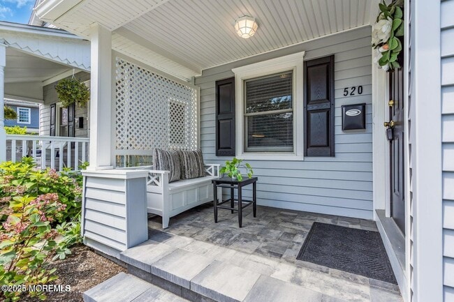 Building Photo - 520 Brighton Ave