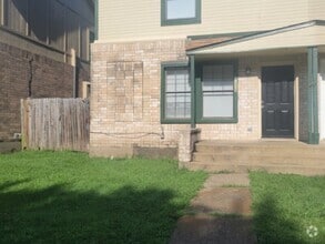 Building Photo - 1133 Houston Dr