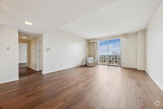 Building Photo - 1801 Lavaca St