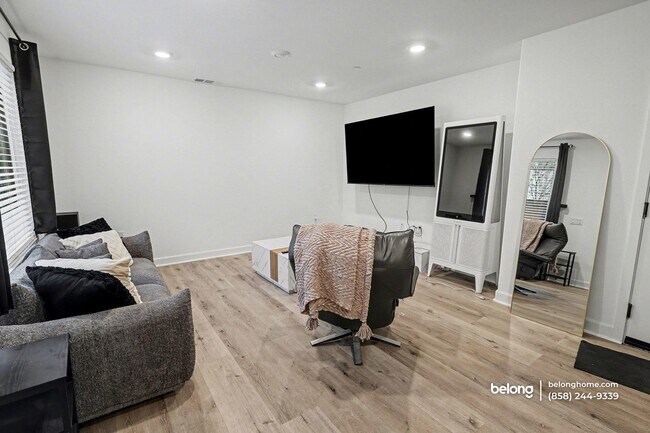 Foto del edificio - 2313 Acara Cir