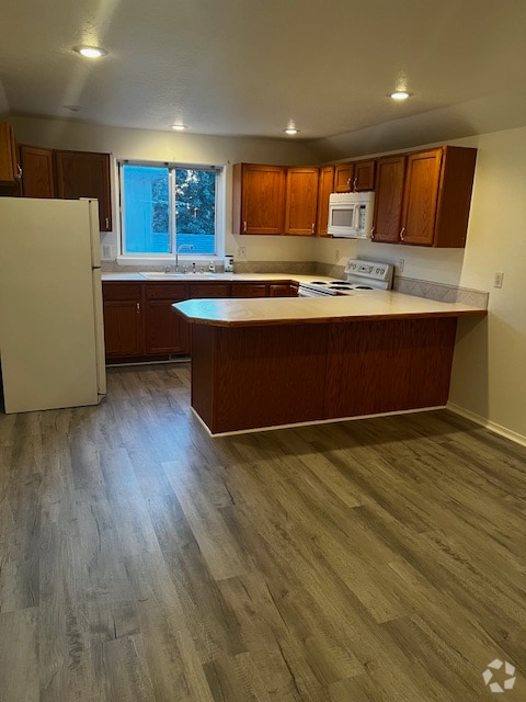 Building Photo - 55 S Pit Ln