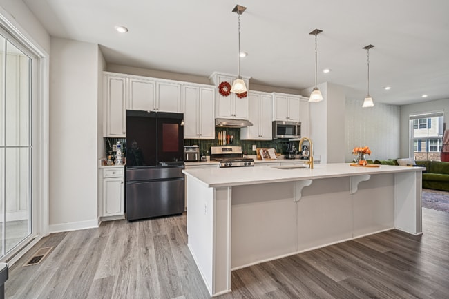 Building Photo - 134 Torrey Dr