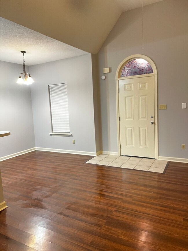Building Photo - 1271 Brady Hollow Ln