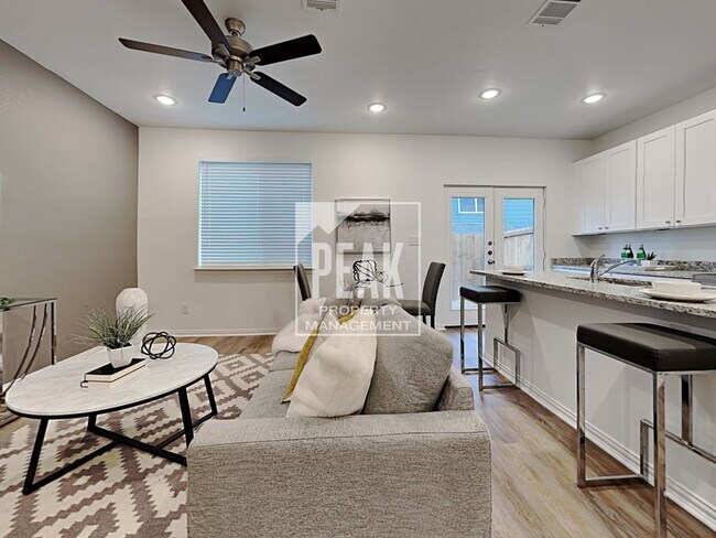 Building Photo - Beautiful New Construction Townhome in For...