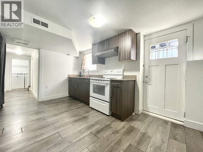 Photo du bâtiment - 72xx Curtis St