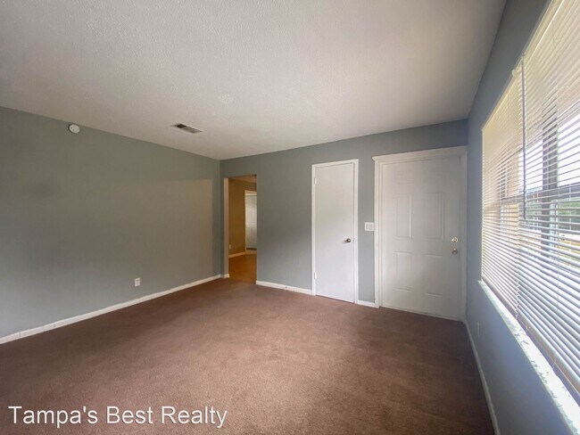 Foto del edificio - 3 br, 1 bath House - 4105 Timberlake Rd W