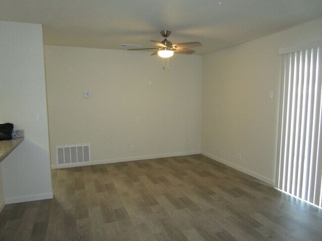 Foto del edificio - 504-506 Pacific St