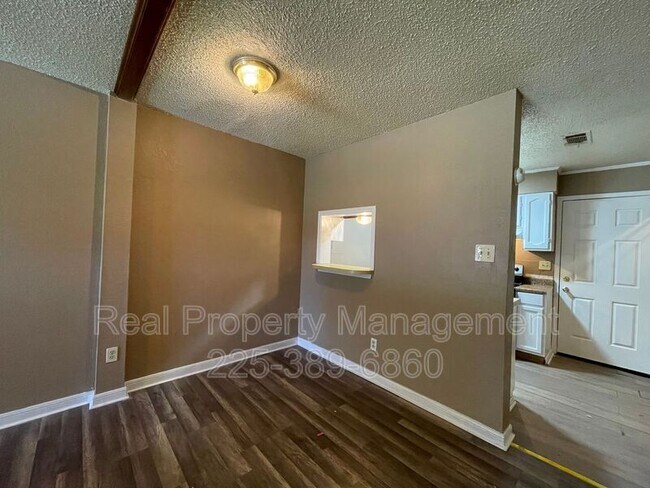 Foto del edificio - 750 Hospital Rd