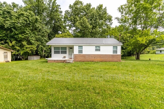 Building Photo - 507 Benton Cir