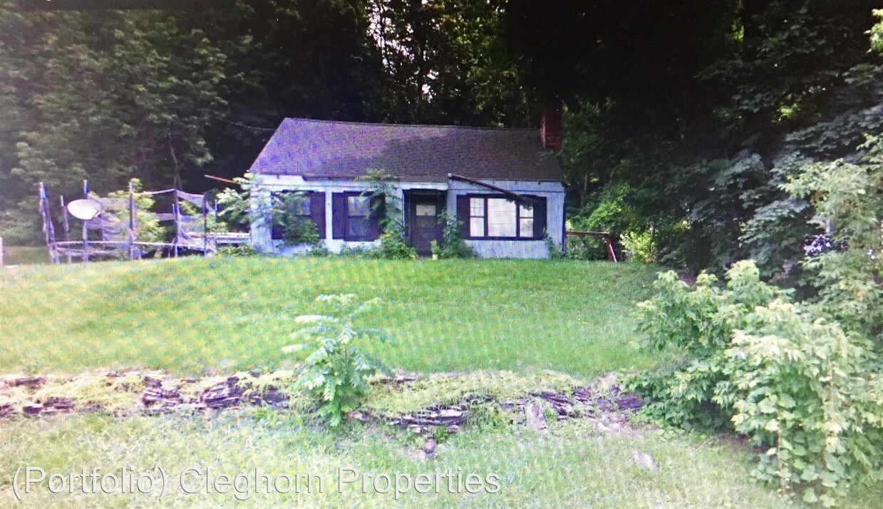 Primary Photo - 107-115 Springbrook Ave