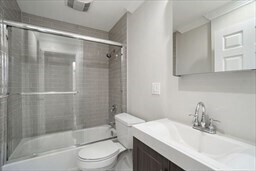 Foto del edificio - 841 Parker St