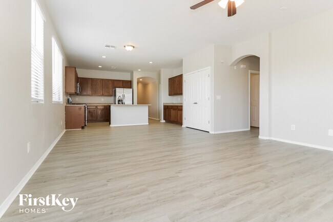 Foto del edificio - 17922 W Sunnyslope Ln