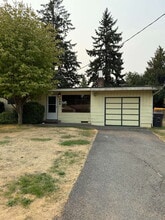 Building Photo - 209 S 182nd St