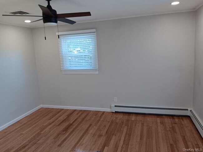 Foto del edificio - 150 Albany Ave